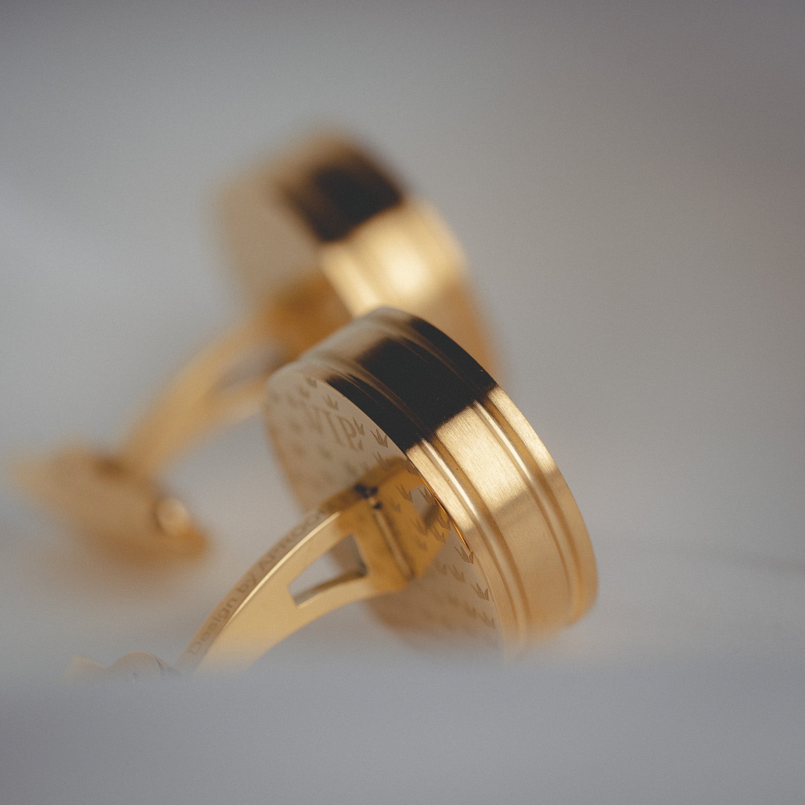 Darveil French Gold & Silver Shell Cufflinks for Men - Business Formal - Packaging
